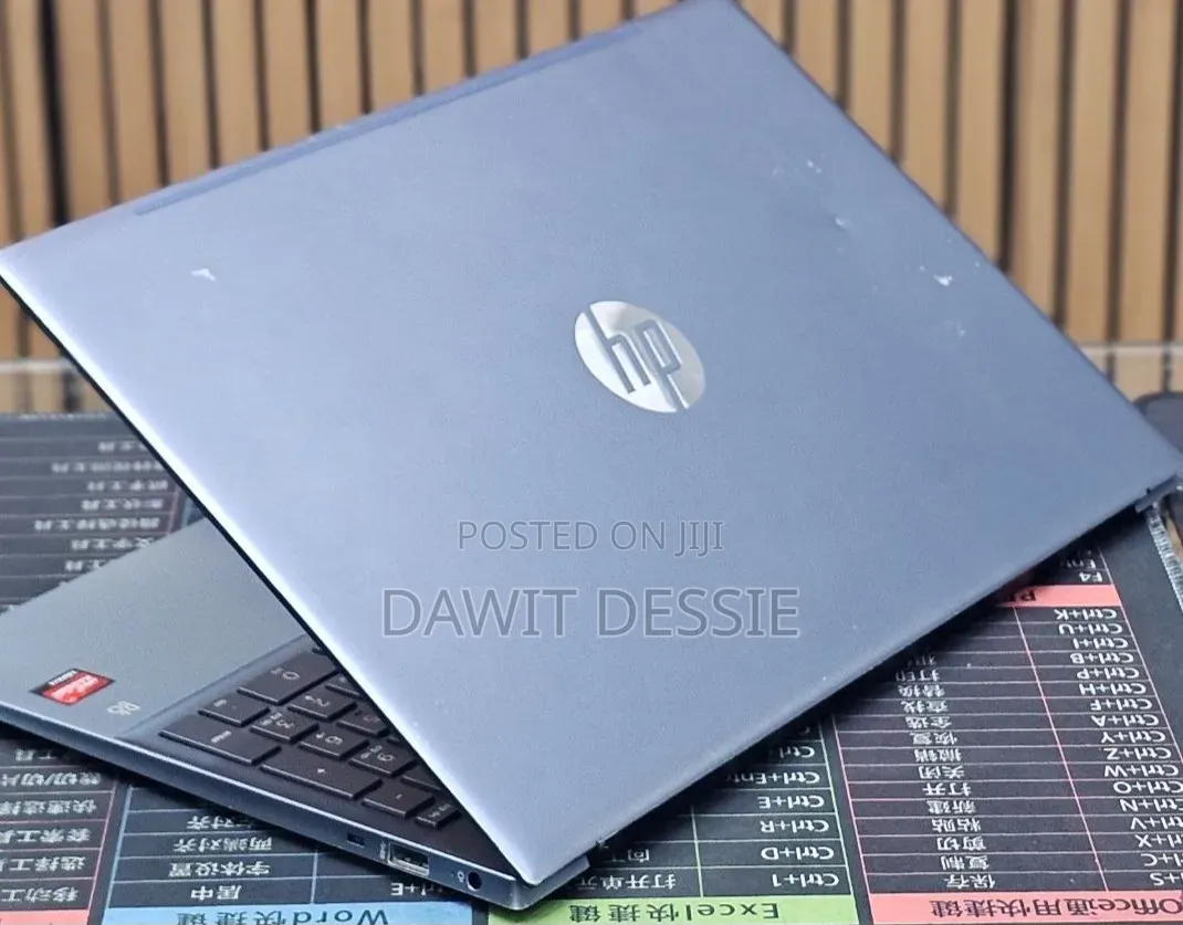 Laptop HP Pavilion 15 8GB AMD Ryzen 5 SSD 512GB