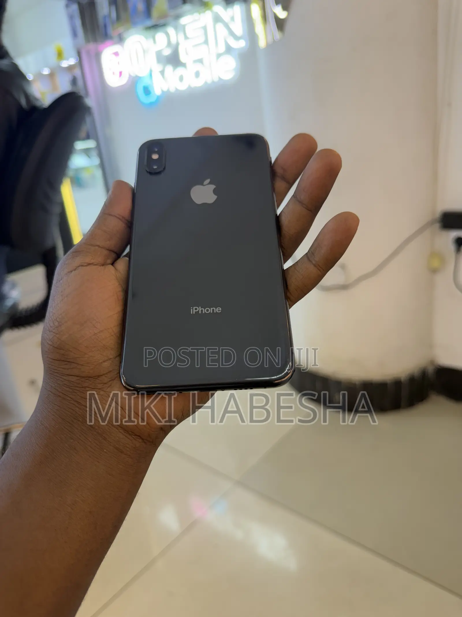 New Apple iPhone XS Max 512 GB Black