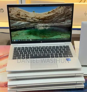New Laptop HP EliteBook 830 G8 16GB Intel Core i7 SSD 512GB