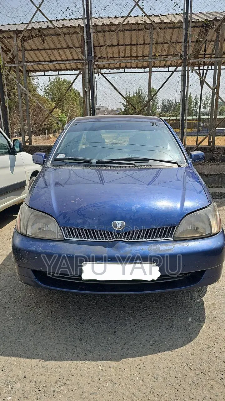Toyota Platz 1.0 FWD 2002 Blue