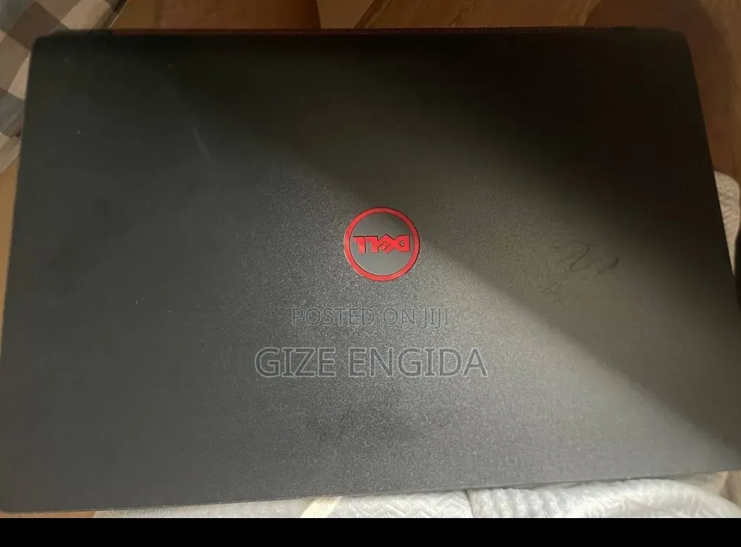 New Laptop Dell Inspiron 15 8GB Intel Core i7 SSD 256GB