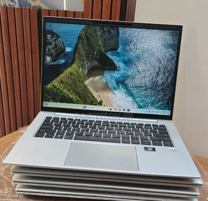 New Laptop HP EliteBook 840 G9 16GB Intel Core i7 SSD 512GB