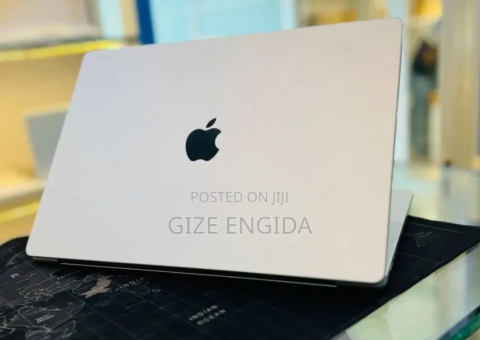 New Laptop Apple MacBook Pro 2021 M1 16GB Apple M1 Pro SSD 512GB