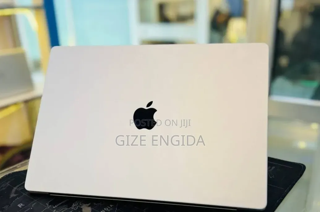 New Laptop Apple MacBook Pro 2021 M1 16GB Apple M1 Pro SSD 512GB