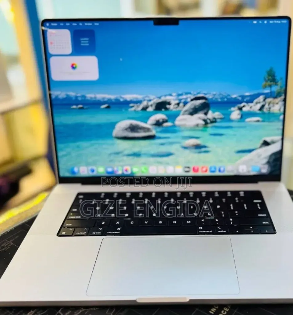 New Laptop Apple MacBook Pro 2021 M1 16GB Apple M1 Pro SSD 512GB