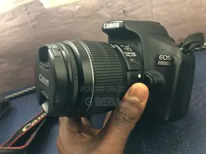 2000d Camera With 18-55mm and 75-300 Mm Lens