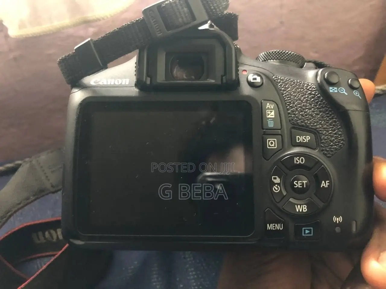 2000d Camera With 18-55mm and 75-300 Mm Lens