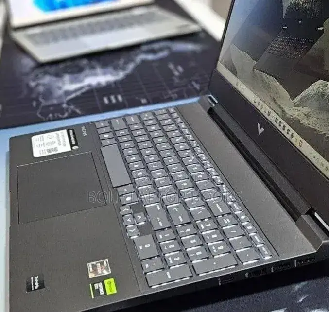 New Laptop HP Victus 15 16GB AMD Ryzen 7 SSD 512GB