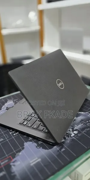 New Laptop Dell Latitude 7400 8GB Intel Core i7 SSD 512GB