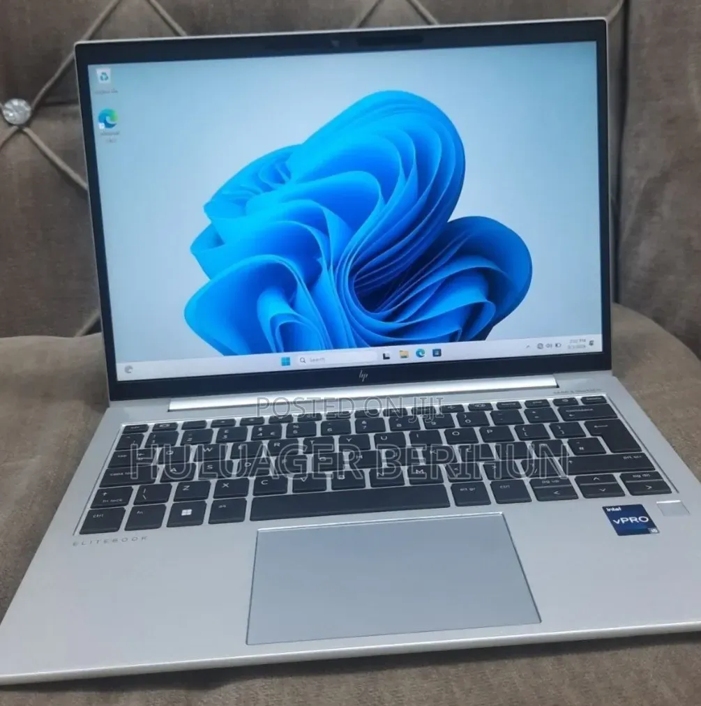 New Laptop HP EliteBook 840 G10 16GB Intel Core i5 SSD 512GB