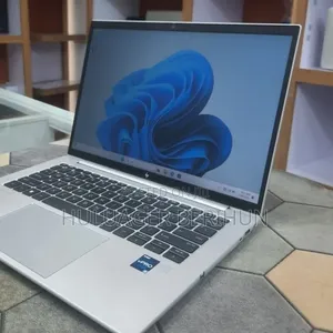 New Laptop HP EliteBook 840 G10 16GB Intel Core i5 SSD 512GB