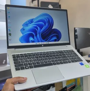 New Laptop HP ProBook 450 G8 16GB Intel Core i7 SSD 512GB