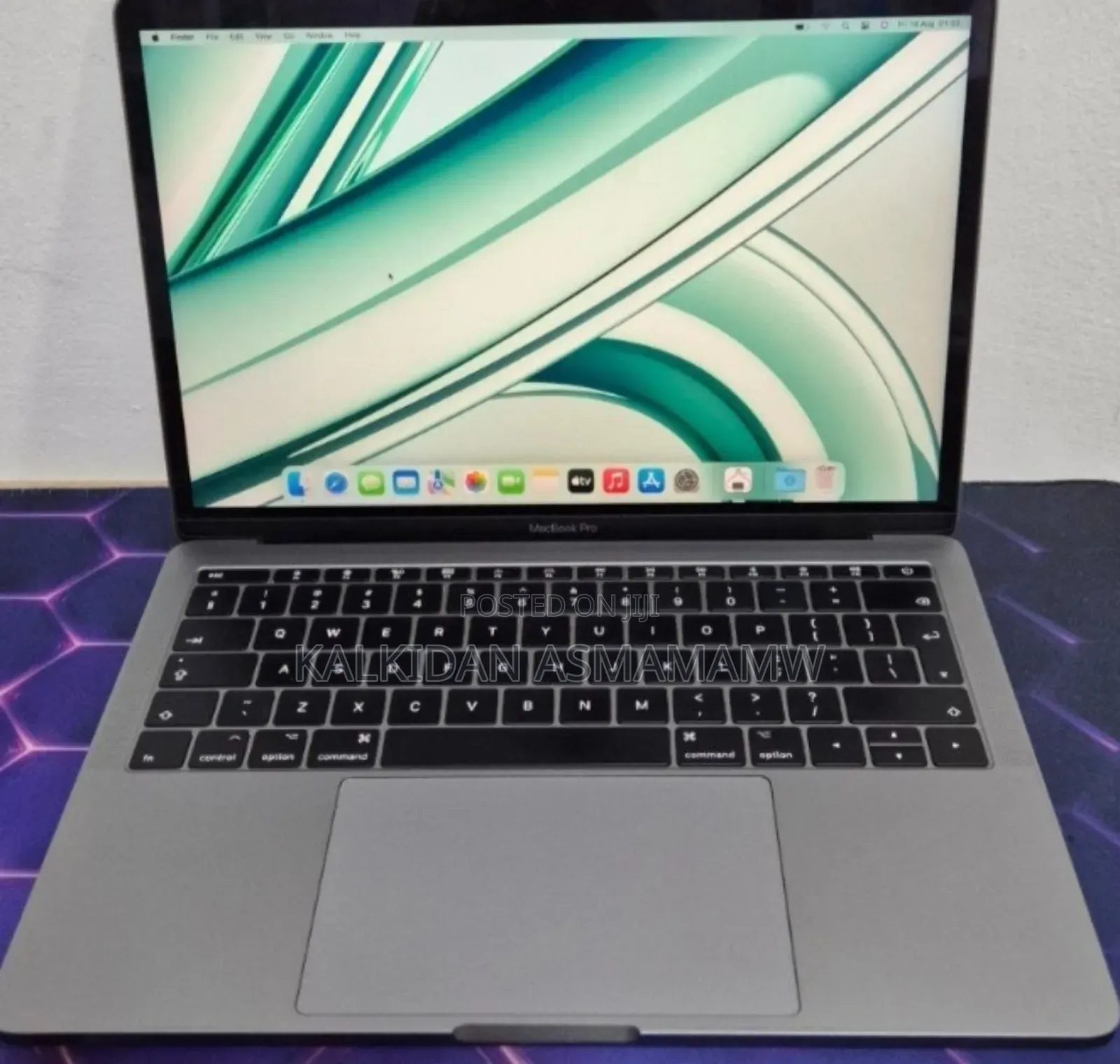 New Laptop Apple MacBook Pro 2017 8GB Intel Core i5 SSD 256GB