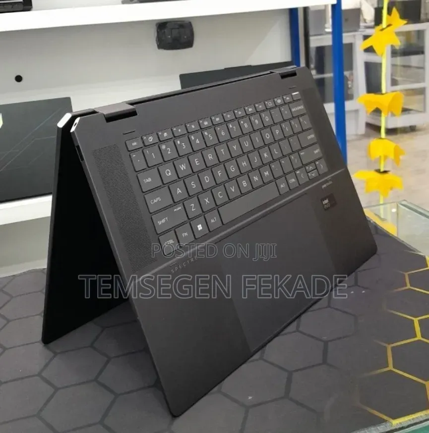 New Laptop HP Spectre 14 16GB Intel Core Ultra 7 SSD 1T