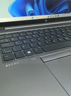 New Laptop HP ZBook Studio 16GB Intel Core i7 SSD 512GB