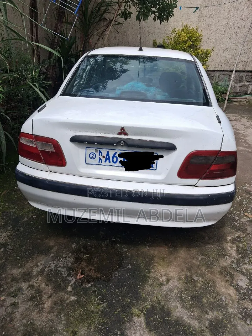 Mitsubishi Lancer 2001 White