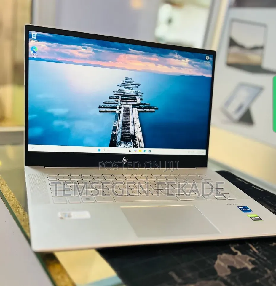 New Laptop HP Envy 15 16GB Intel Core i7 SSD 512GB