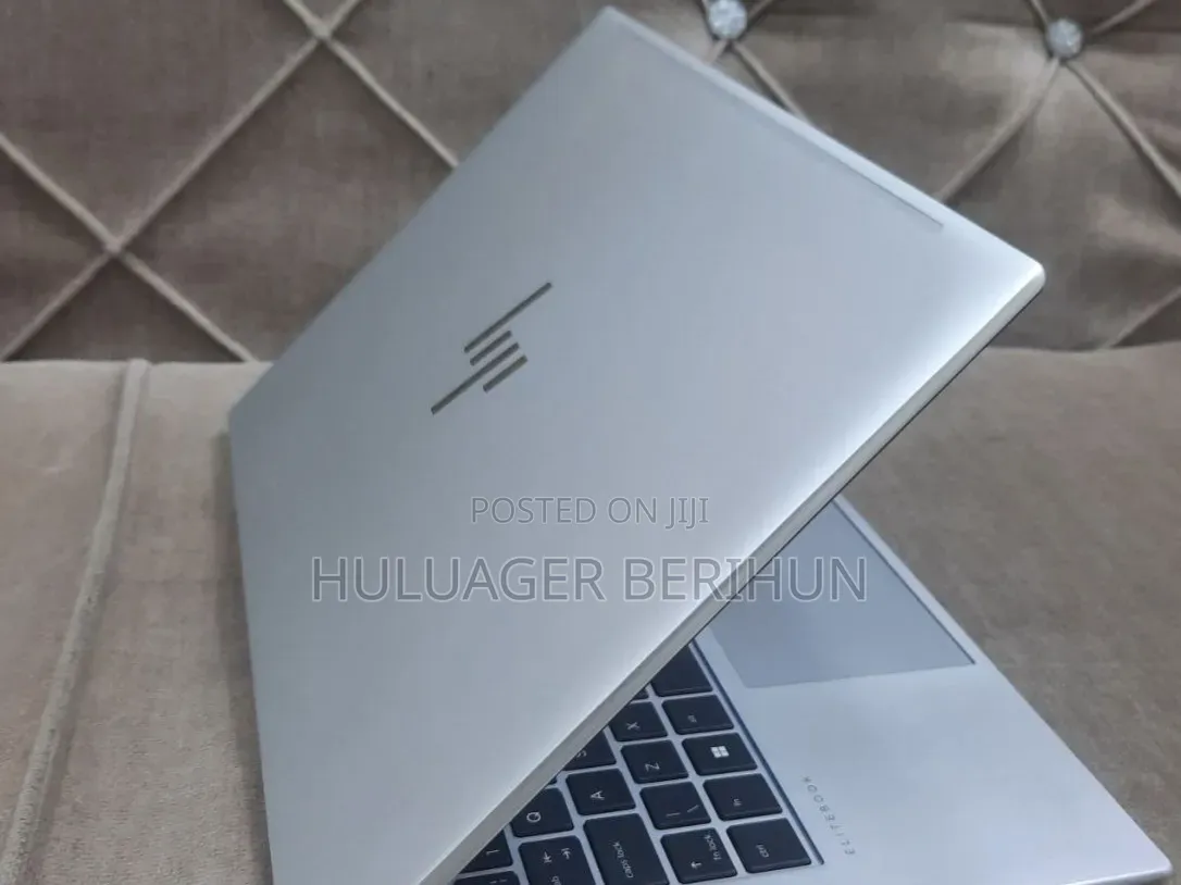 New Laptop HP EliteBook 840 G10 16GB Intel Core i7 SSD 512GB