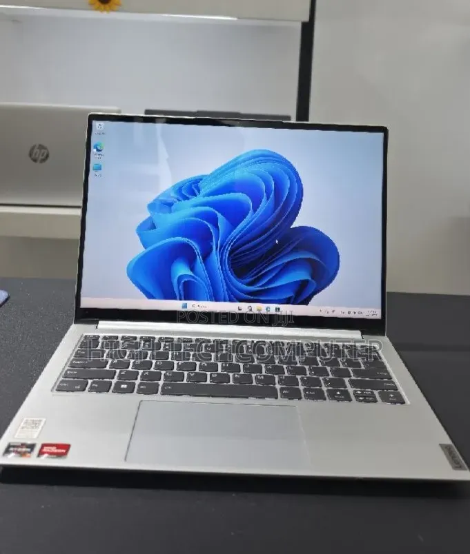 New Laptop Lenovo Yoga 2 Pro 16GB AMD Ryzen 7 SSD 512GB