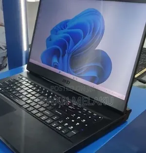 New Laptop MSI GP75 Leopard 16GB Intel Core i7 SSD 512GB