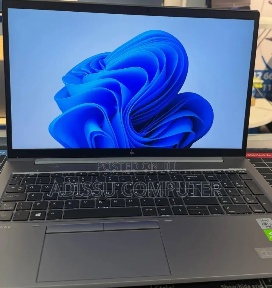New Laptop HP ZBook 15 16GB Intel Core i7 SSD 512GB