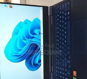 New Laptop HP Victus 16 8GB AMD Ryzen 7 SSD 1T