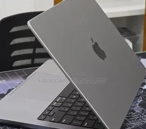 New Laptop Apple MacBook Pro 2023 M3 8GB Apple M3 SSD 512GB