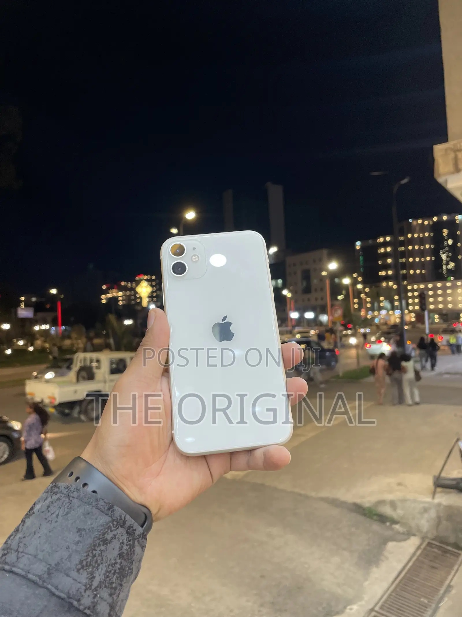 New Apple iPhone 11 128 GB White