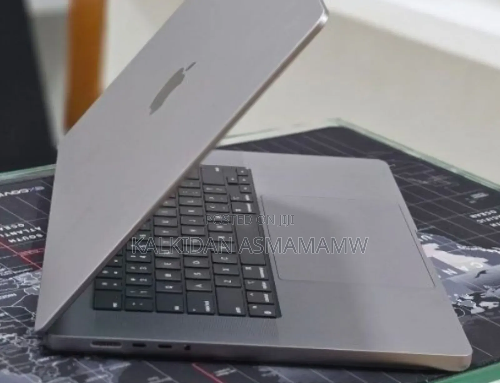 New Laptop Apple MacBook Pro 2023 M2 16GB Apple M2 SSD 512GB