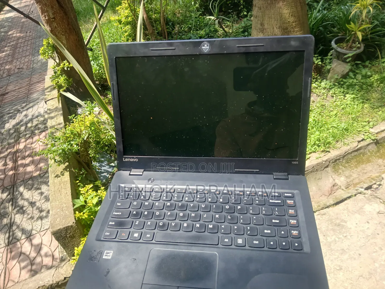 Laptop Lenovo 100e 2GB Intel Core 3 SSHD+SSD 32GB