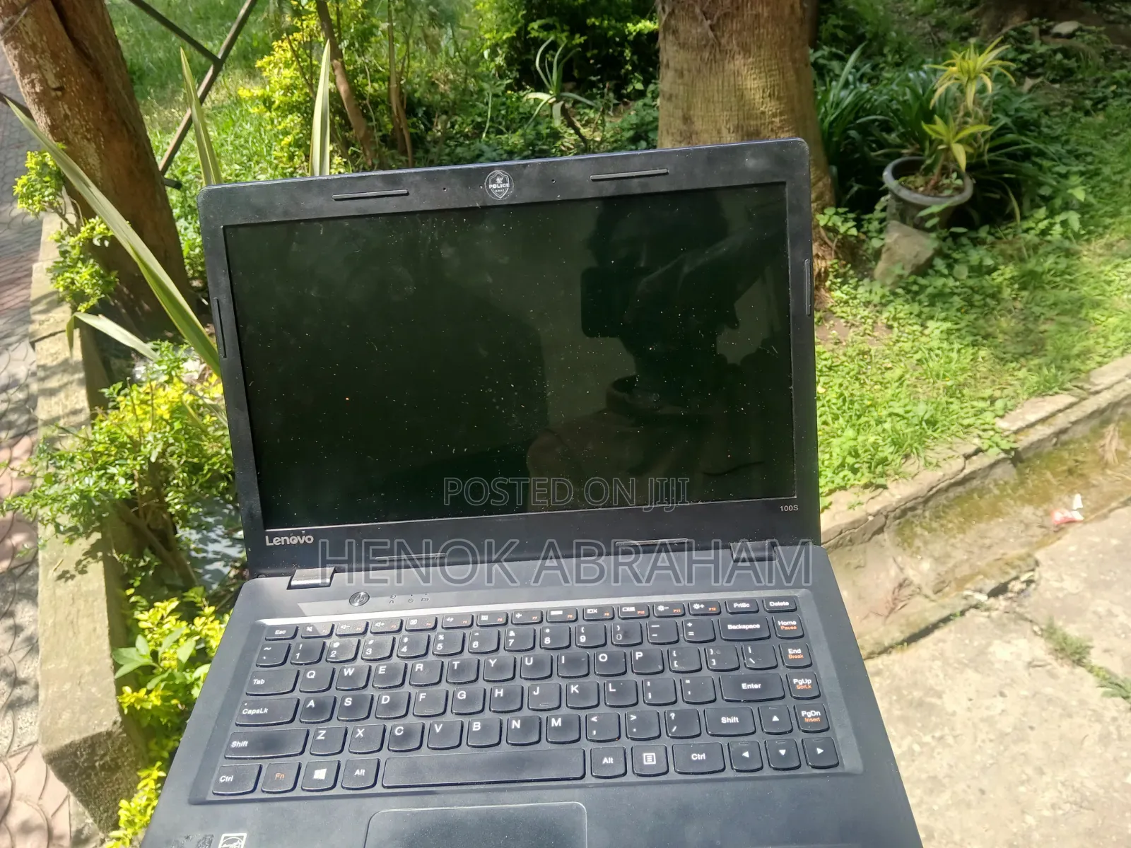 Laptop Lenovo 100e 2GB Intel Core 3 SSHD+SSD 32GB