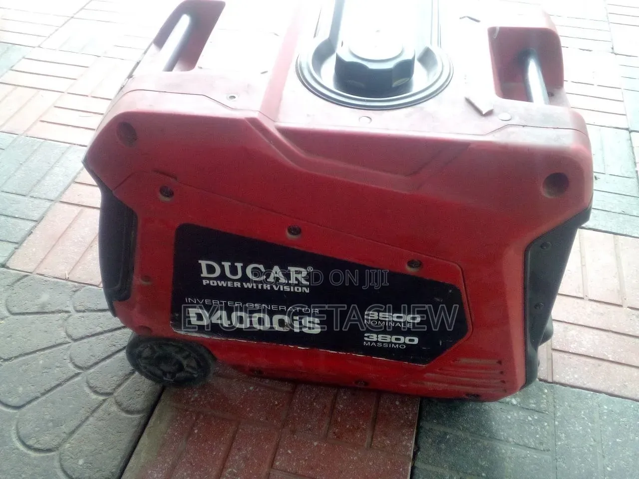 DUCAR D4000iS 3800W Inverter Generator – Excellent Condition
