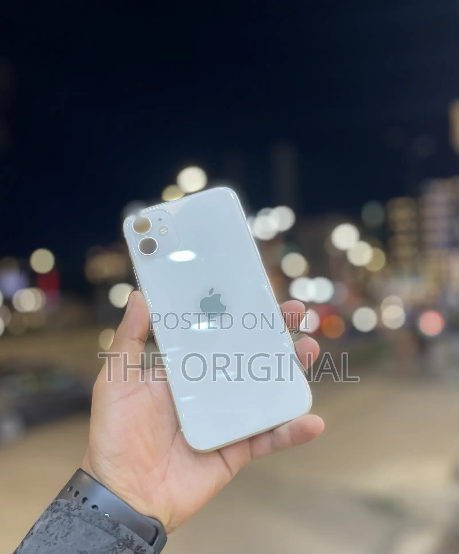 New Apple iPhone 11 64 GB White