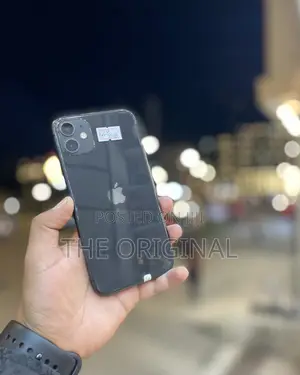 New Apple iPhone 11 64 GB Black