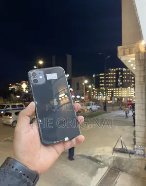 New Apple iPhone 11 64 GB Black