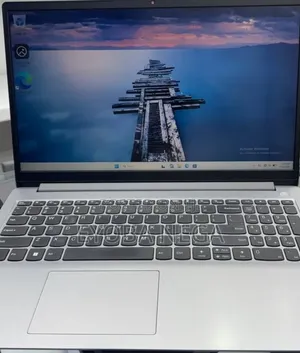 New Laptop Lenovo IdeaPad 1 8GB AMD Ryzen 5 SSD 512GB