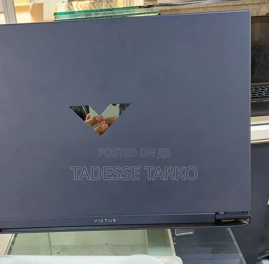 New Laptop HP Victus 16 8GB AMD Ryzen 7 SSD 1T