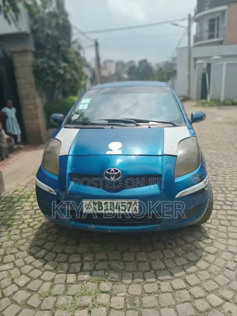 Toyota Yaris 2009 Blue