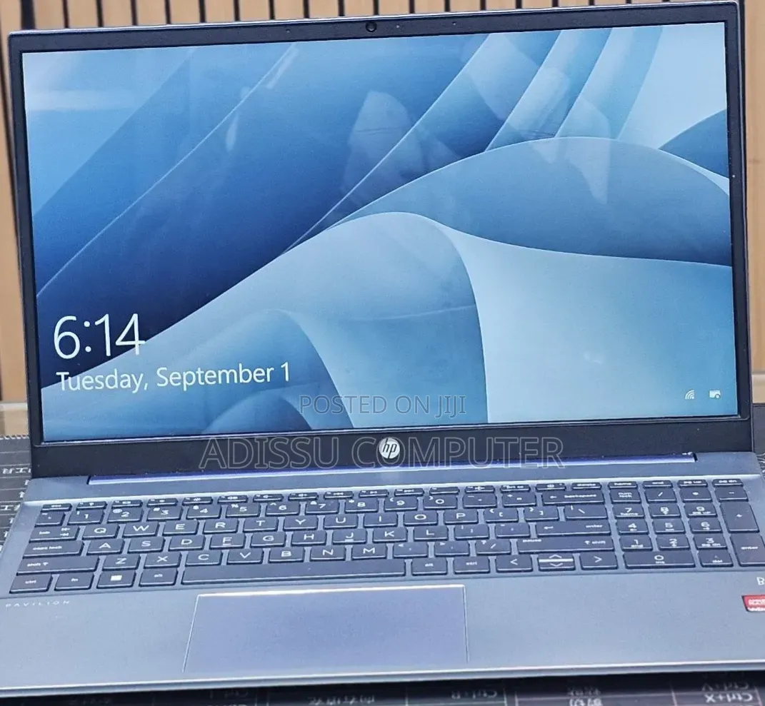 New Laptop HP Pavilion 15 8GB AMD Ryzen 5 SSD 512GB