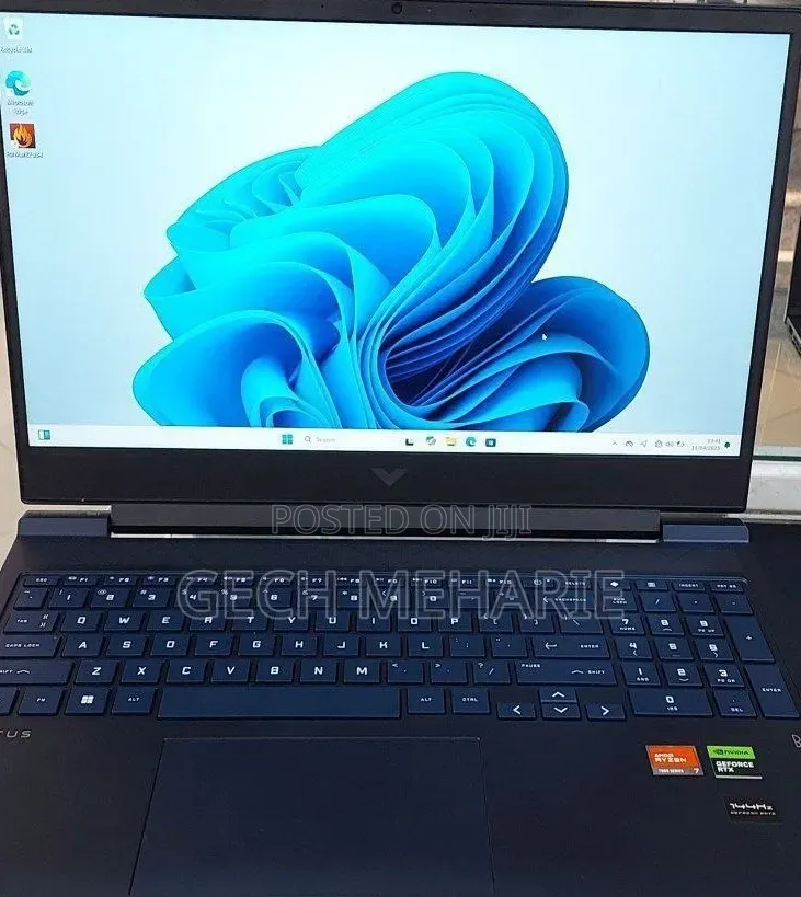 New Laptop HP Victus 16 8GB AMD Ryzen 7 SSD 1T
