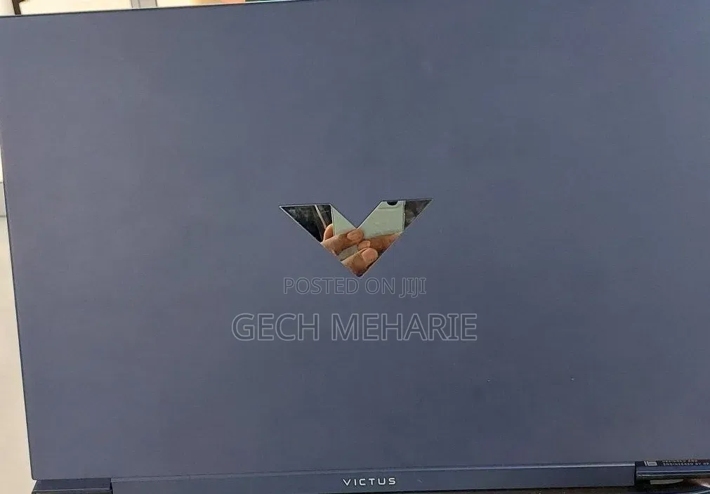 New Laptop HP Victus 16 8GB AMD Ryzen 7 SSD 1T
