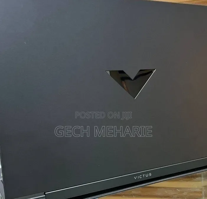 New Laptop HP Victus 16 8GB AMD Ryzen 7 SSD 1T