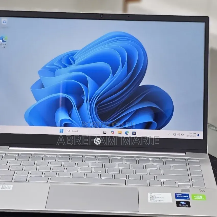 New Laptop HP Pavilion 14 16GB Intel Core i5 SSD 512GB