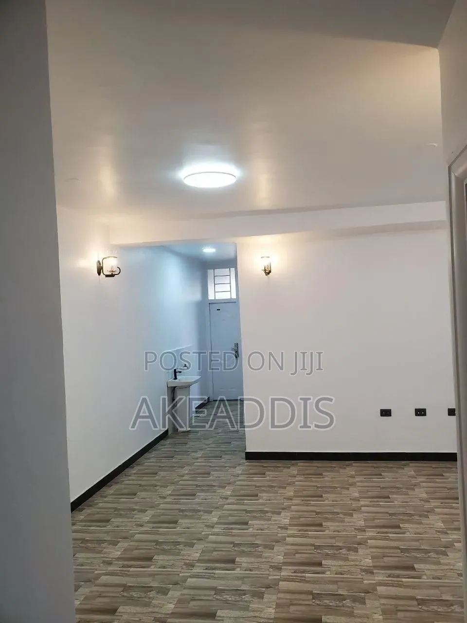 Furnished 2bdrm Condo in መሪ ሎቄ, Bole for sale