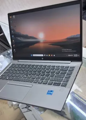 New Laptop HP ZBook 14 16GB Intel Core i7 SSD 512GB
