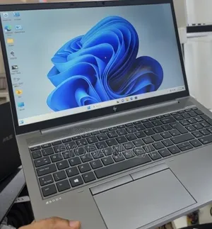 New Laptop HP ZBook 15 16GB Intel Core i7 SSD 512GB