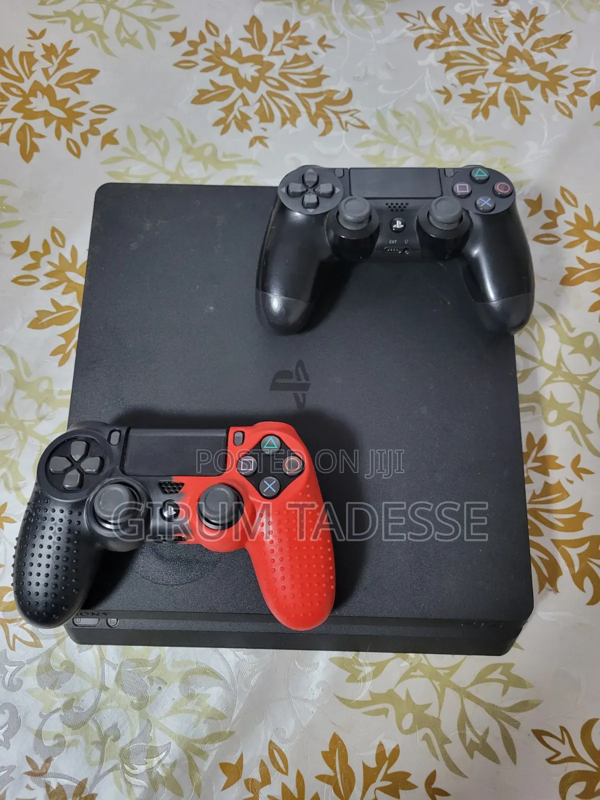 PlayStation 4 Slim