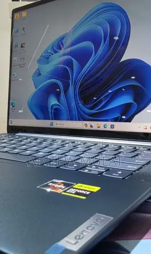 New Laptop Lenovo Yoga 9 16GB AMD Ryzen 7 SSD 512GB