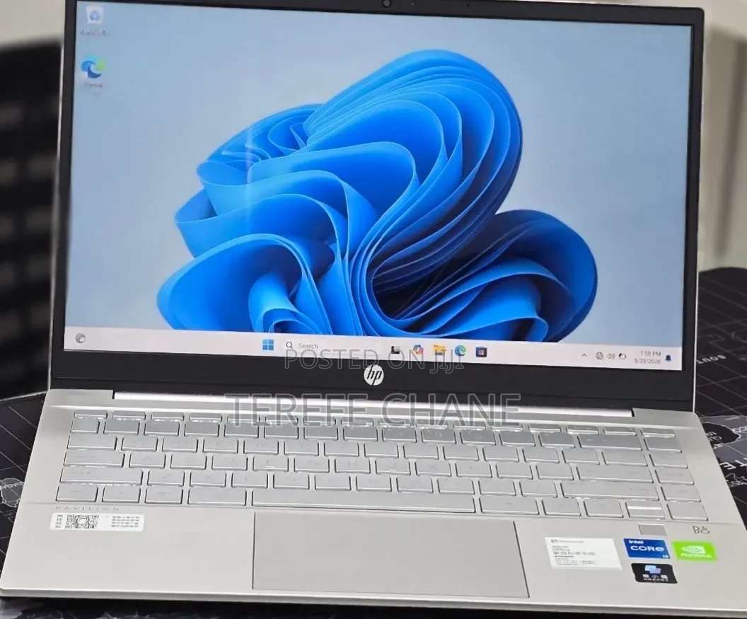 New Laptop HP Pavilion 14 16GB Intel Core i5 SSD 512GB