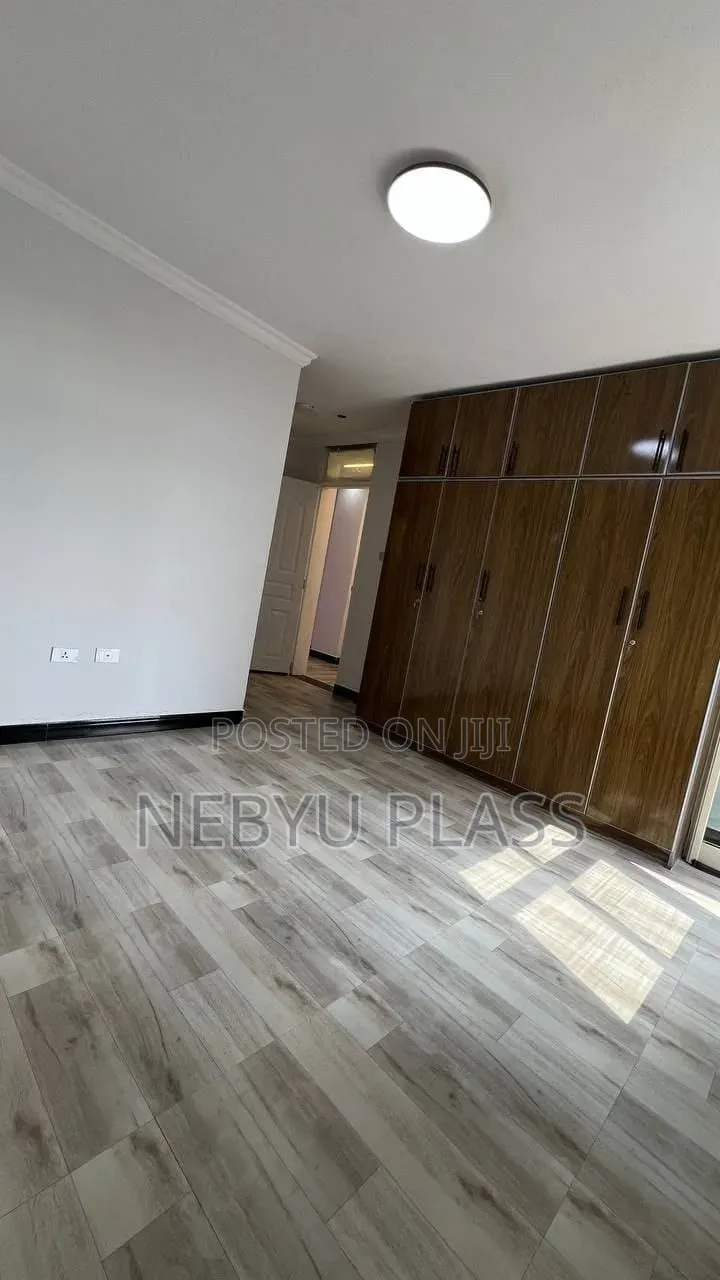 Furnished 3bdrm Condo in ኮንዶሚኒዬም, Bole for sale